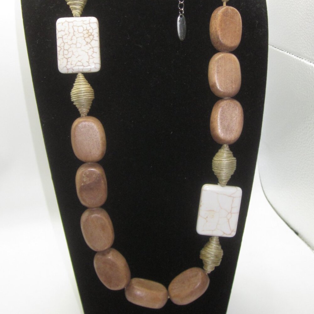 Plunder Wood Boho Necklace